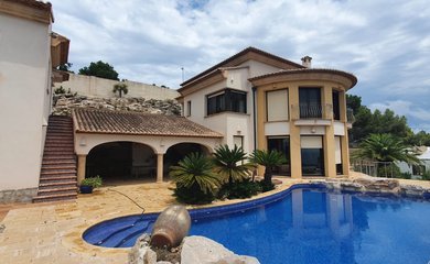 Villa te koop in Teulada / Spanje