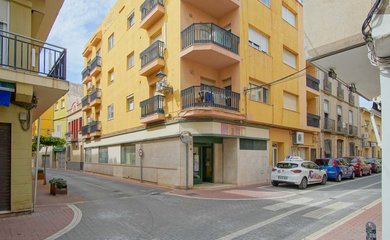 Bedrijfspand te koop in Ador / Spanje